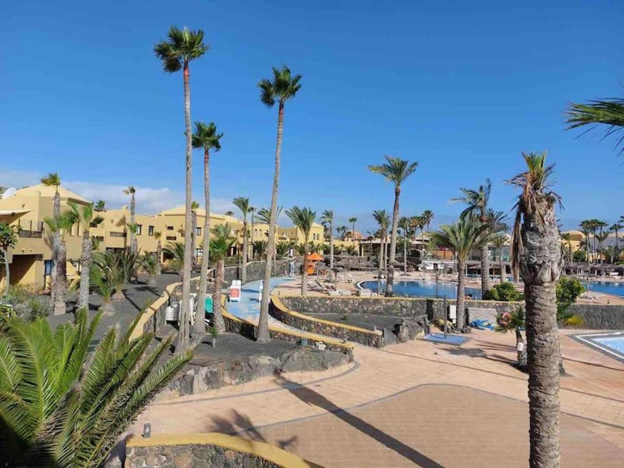 B-Rent Casa Angela Pool View Apartment Corralejo Luaran gambar